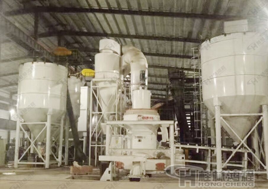 325目葉蠟石雷蒙磨粉機HC1700擺式磨粉機生產線現場 325目葉蠟石雷蒙磨粉機HC1700擺式磨粉機生產線現場