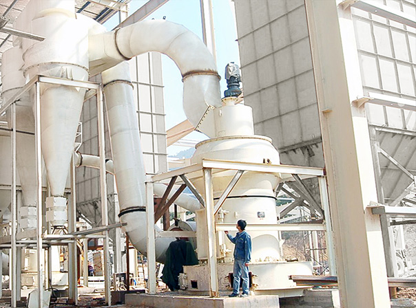 大型非金屬礦磨粉機(jī)廠家,桂林鴻程磨粉機(jī),磨粉機(jī),節(jié)能磨粉機(jī),立磨,超細(xì)磨粉機(jī),桂林鴻程磨粉機(jī)
